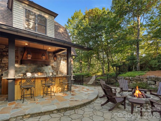 1946 White Tree Trail, Arden, NC 28704