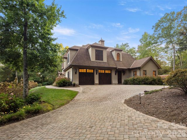 1946 White Tree Trail, Arden, NC 28704