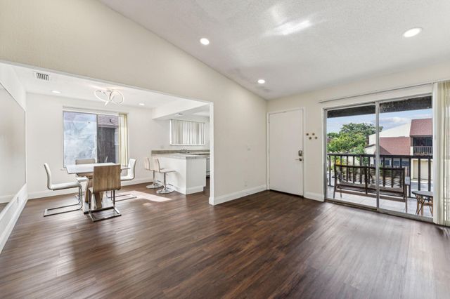 5312 Bosque Lane Lane 80, West Palm Beach, FL 33415