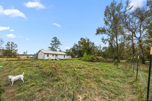 143 County Road 2315, Dayton, TX 77535