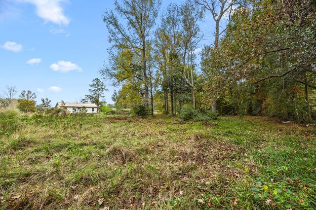 143 County Road 2315, Dayton, TX 77535