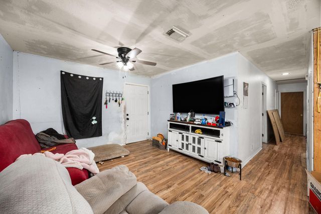 143 County Road 2315, Dayton, TX 77535