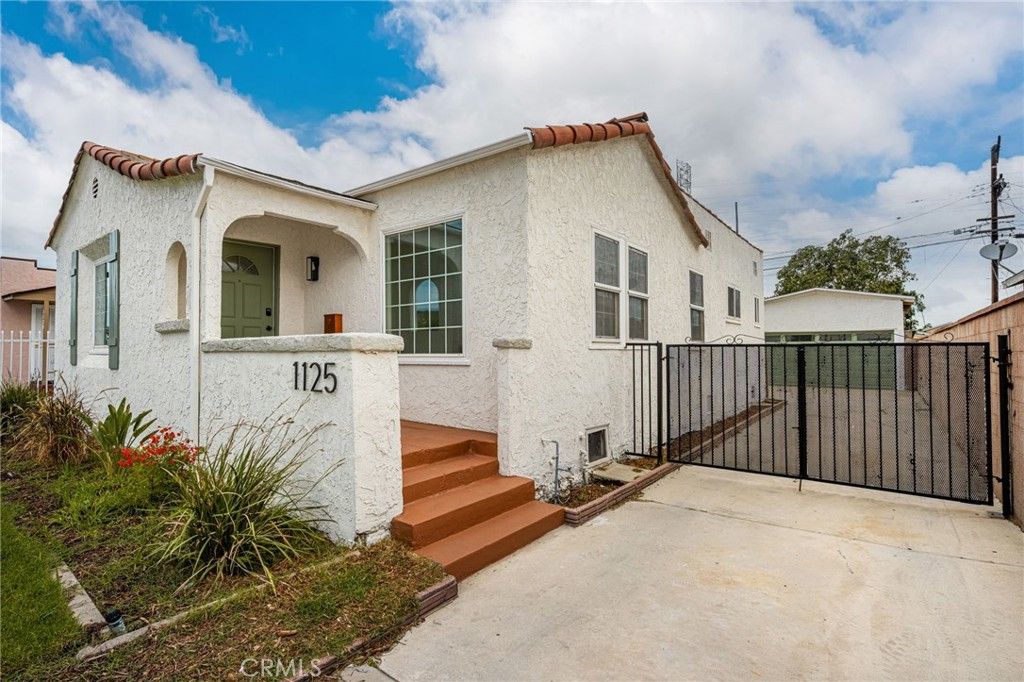 1125 W 99th, Los Angeles, CA 90044 — photo 2