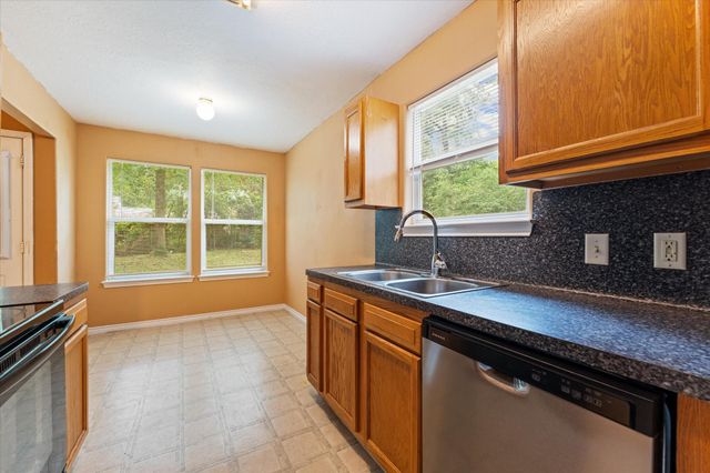 10344 Royal Damon Drive, Conroe, TX 77303