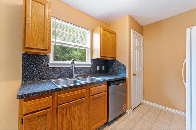 10344 Royal Damon Drive, Conroe, TX 77303