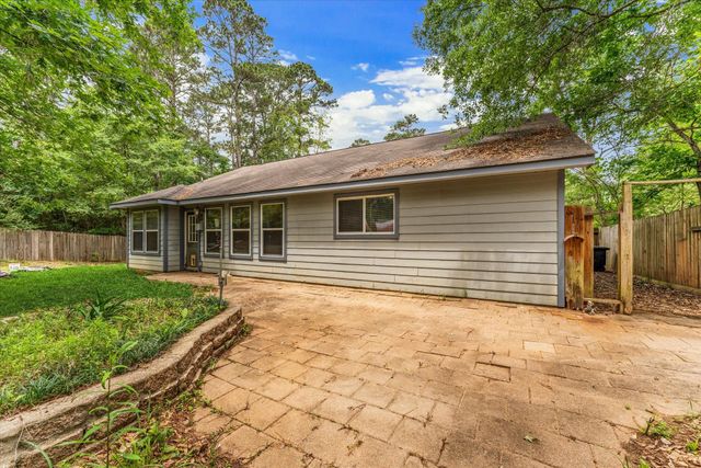10344 Royal Damon Drive, Conroe, TX 77303