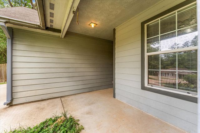 10344 Royal Damon Drive, Conroe, TX 77303