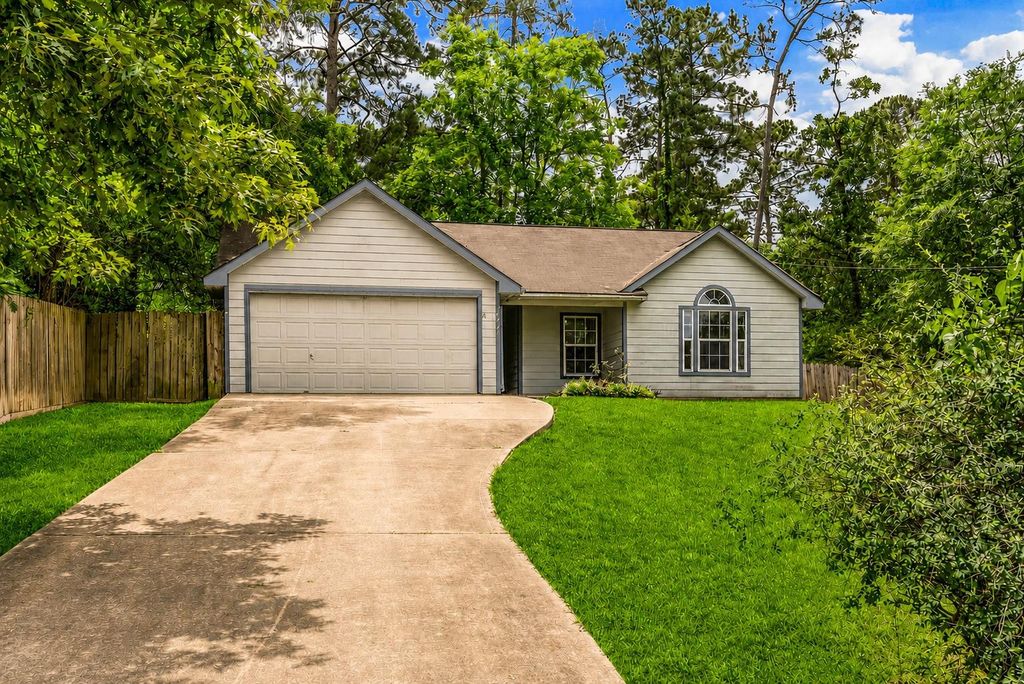 10344 Royal Damon Drive, Conroe, TX 77303