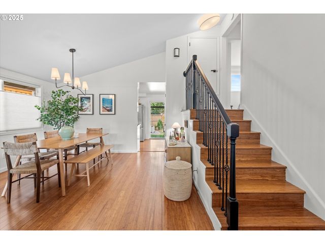 1515 Sw CARSON St, Portland, OR 97219