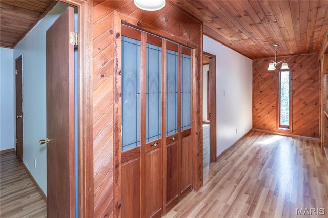 5560 Twilight Drive, Cedar Hill, MO 63016
