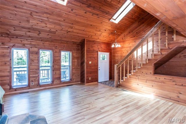 5560 Twilight Drive, Cedar Hill, MO 63016