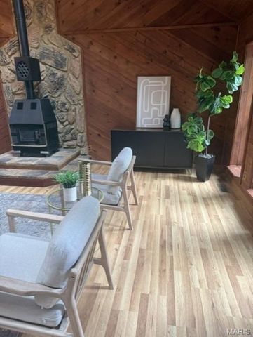 5560 Twilight Drive, Cedar Hill, MO 63016