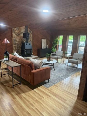 5560 Twilight Drive, Cedar Hill, MO 63016