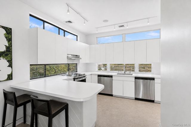 287 Bay Walk, Fire Island Pines, NY 11782