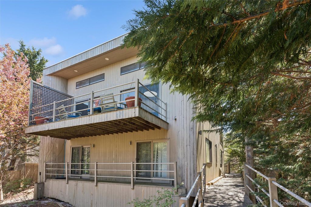 287 Bay Walk, Fire Island Pines, NY 11782