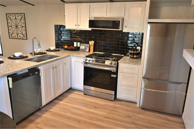 13721 Brigadier Drive, Willis, TX 77318