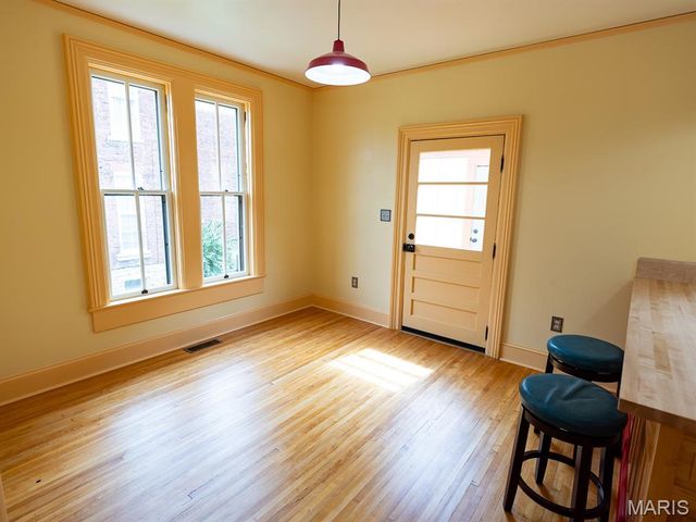 221 N 6th, Hannibal, MO 63401