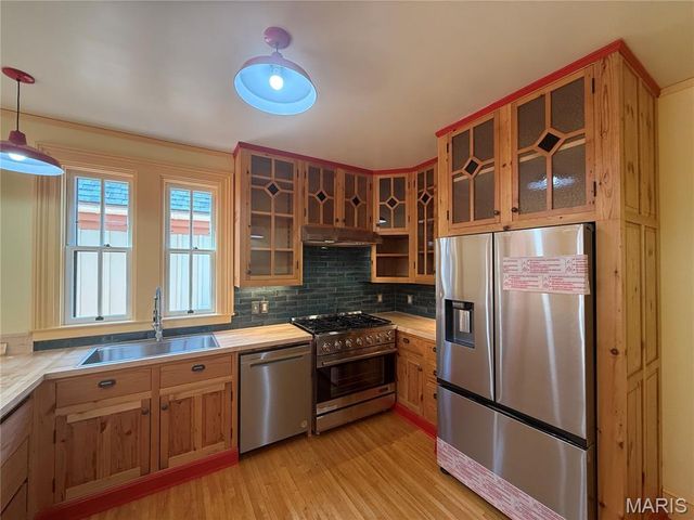 221 N 6th, Hannibal, MO 63401