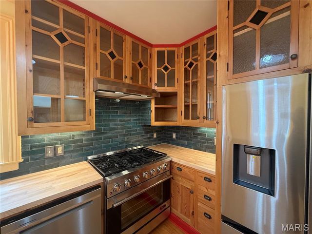 221 N 6th, Hannibal, MO 63401