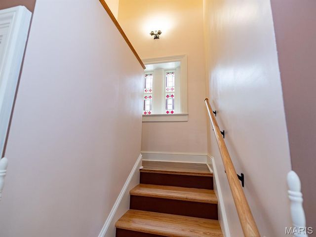 221 N 6th, Hannibal, MO 63401