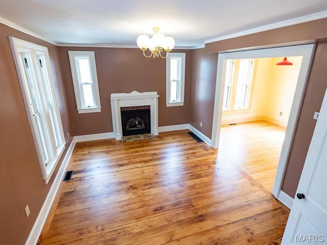 221 N 6th, Hannibal, MO 63401