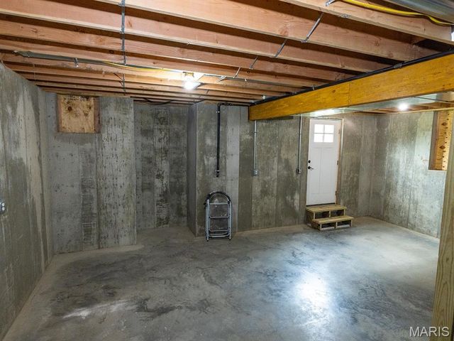 221 N 6th, Hannibal, MO 63401