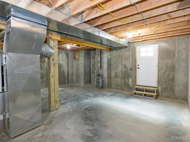 221 N 6th, Hannibal, MO 63401