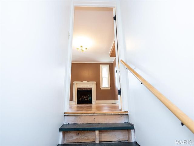 221 N 6th, Hannibal, MO 63401