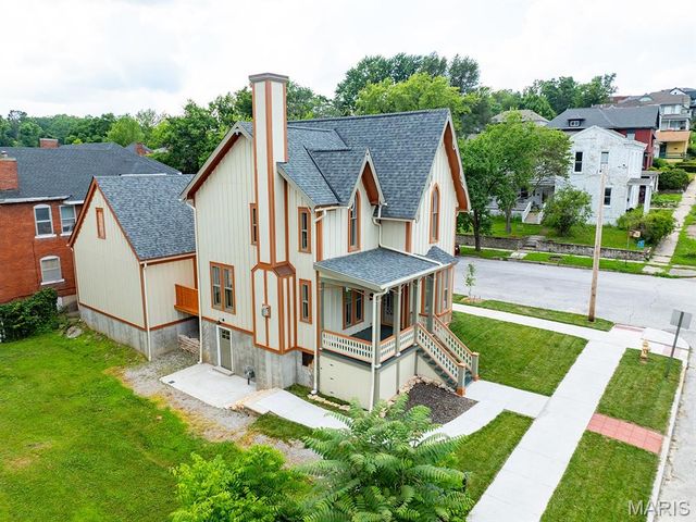 221 N 6th, Hannibal, MO 63401