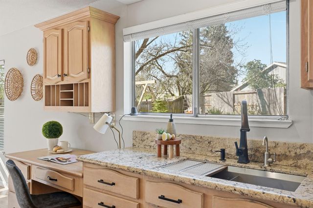 6713 Plum Tree Ct, Citrus Heights, CA 95610