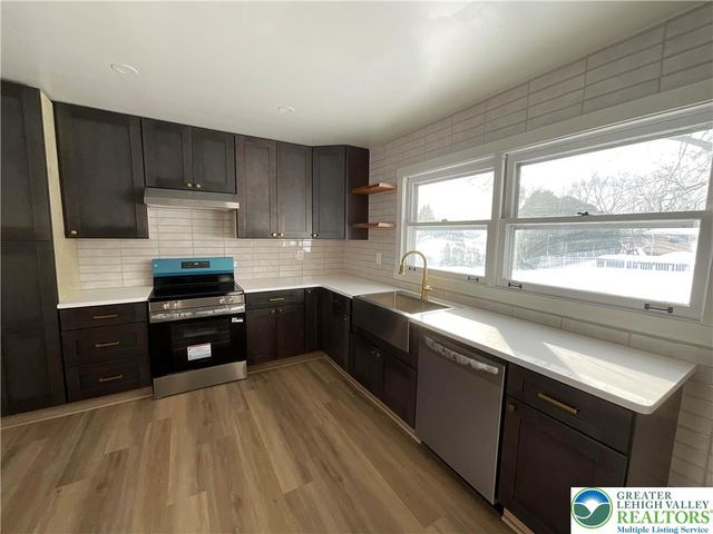 75 Center Road, Mahoning Twp, PA 18235