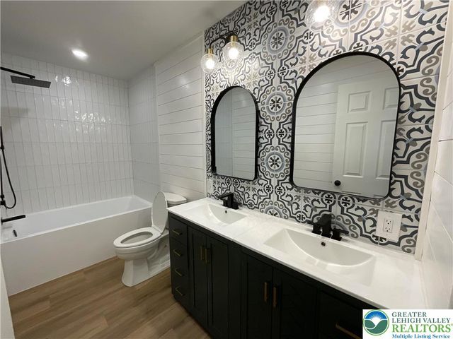 75 Center Road, Mahoning Twp, PA 18235