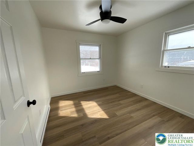 75 Center Road, Mahoning Twp, PA 18235