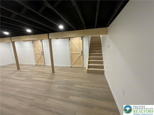 75 Center Road, Mahoning Twp, PA 18235