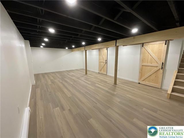 75 Center Road, Mahoning Twp, PA 18235