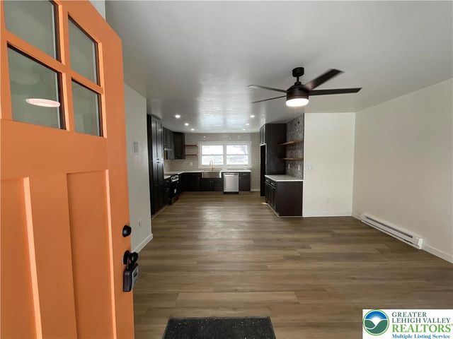 75 Center Road, Mahoning Twp, PA 18235