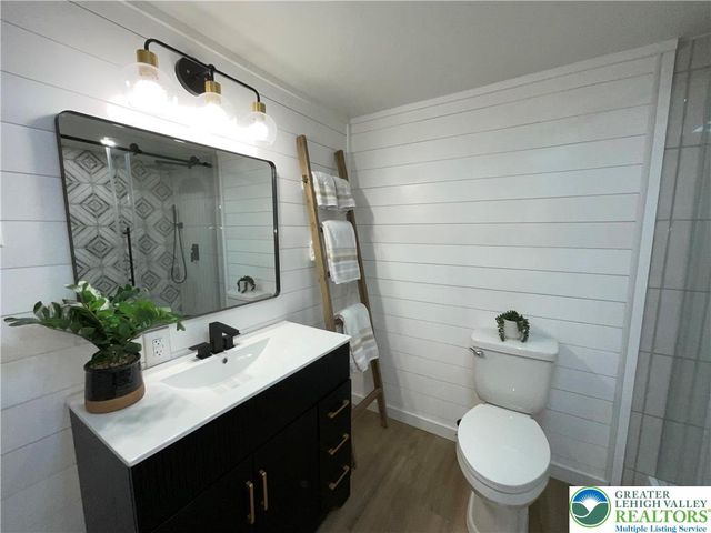 75 Center Road, Mahoning Twp, PA 18235