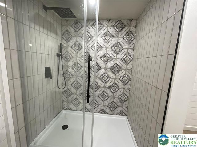 75 Center Road, Mahoning Twp, PA 18235