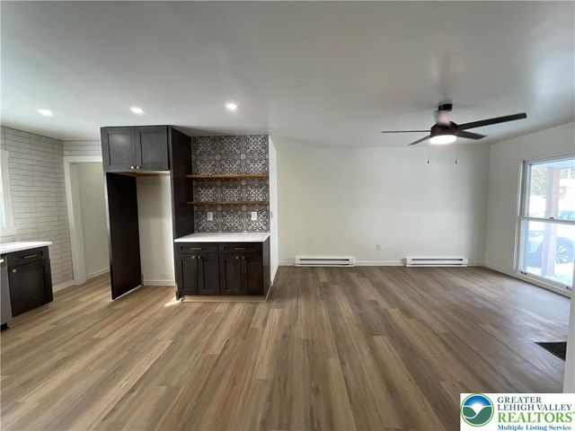 75 Center Road, Mahoning Twp, PA 18235