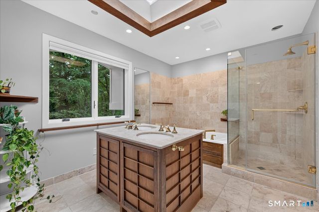 31 Book Hill Road, Essex, CT 06426