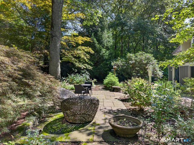 31 Book Hill Road, Essex, CT 06426