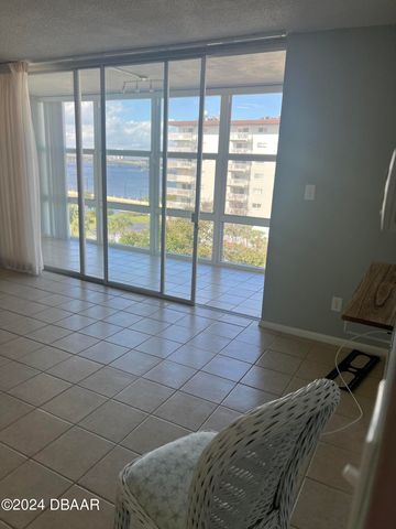 1224 S Peninsula Dr Apt 620, Daytona Beach, FL 32118