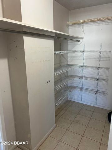 1224 S Peninsula Dr Apt 620, Daytona Beach, FL 32118
