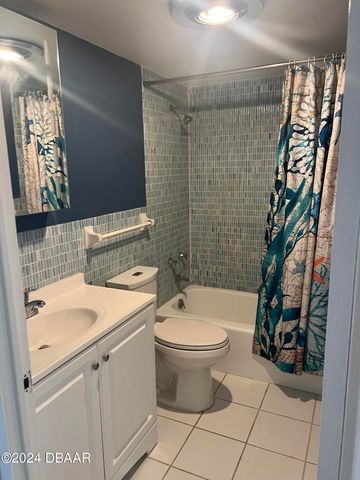 1224 S Peninsula Dr Apt 620, Daytona Beach, FL 32118