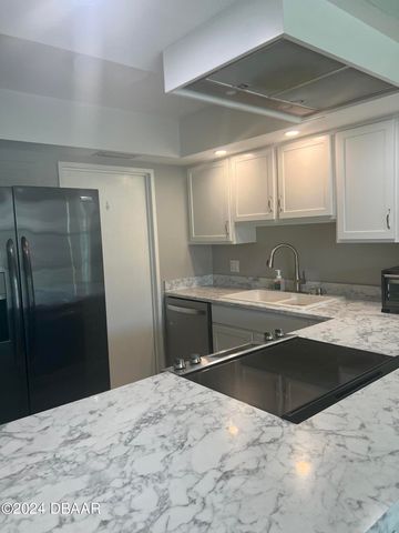 1224 S Peninsula Dr Apt 620, Daytona Beach, FL 32118