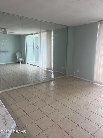 1224 S Peninsula Dr Apt 620, Daytona Beach, FL 32118