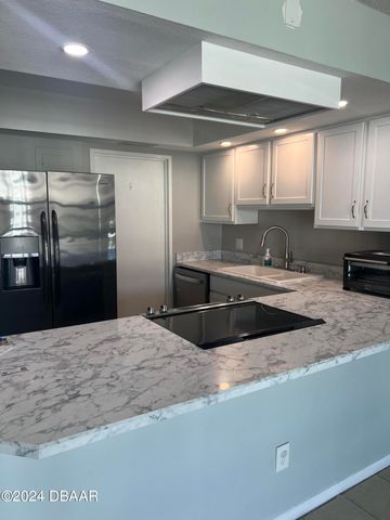 1224 S Peninsula Dr Apt 620, Daytona Beach, FL 32118
