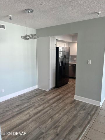 1224 S Peninsula Dr Apt 620, Daytona Beach, FL 32118