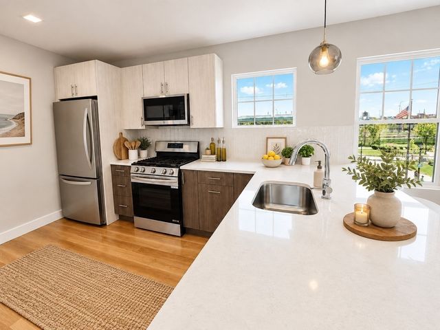 98 Prescott St 3a, Boston, MA 02128