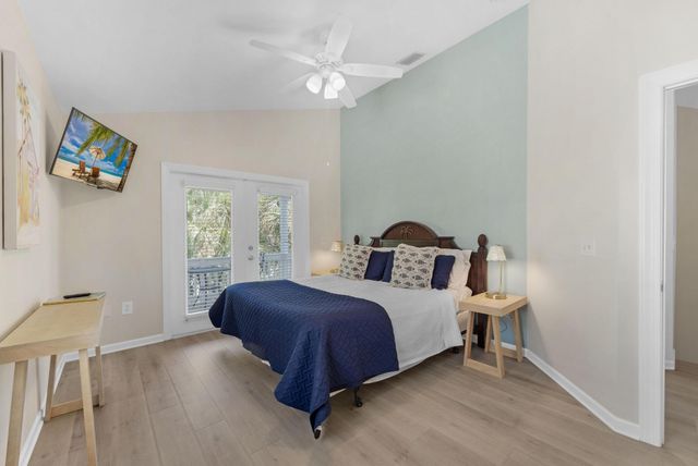 31 Coral Way, Stock Island, FL 33040